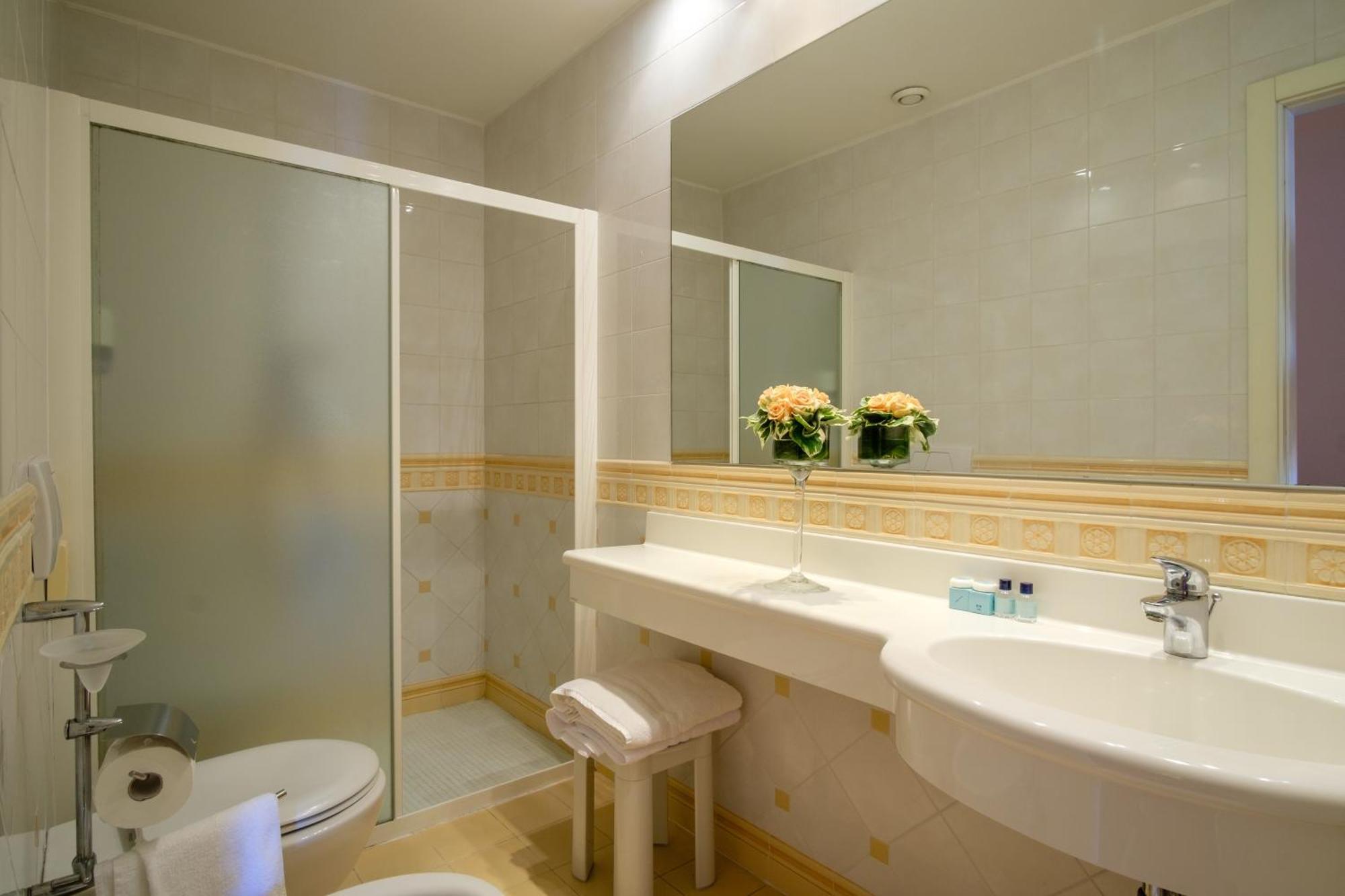 Hotel Bristol Беллария-Иджеа-Марина Экстерьер фото